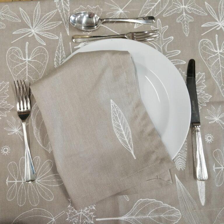 Tsonga Napkin set with Leaves