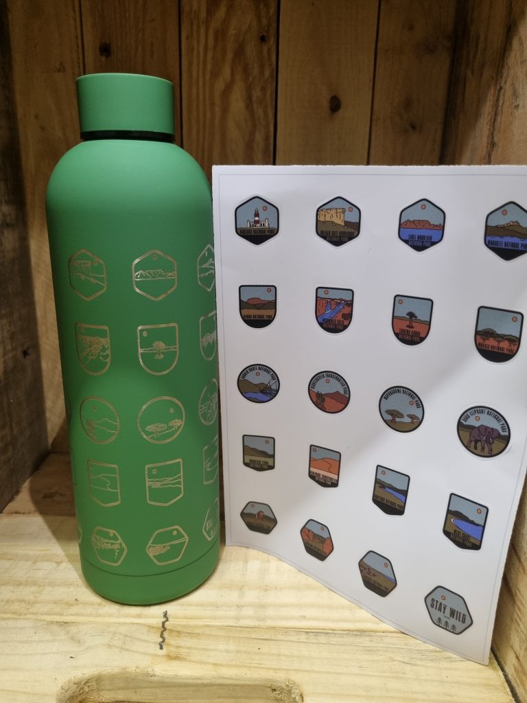 Stay Wild National Parks Bottle (Green) + mini sticker set