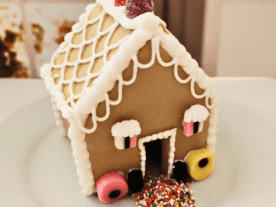 DIY Christmas Cookie House