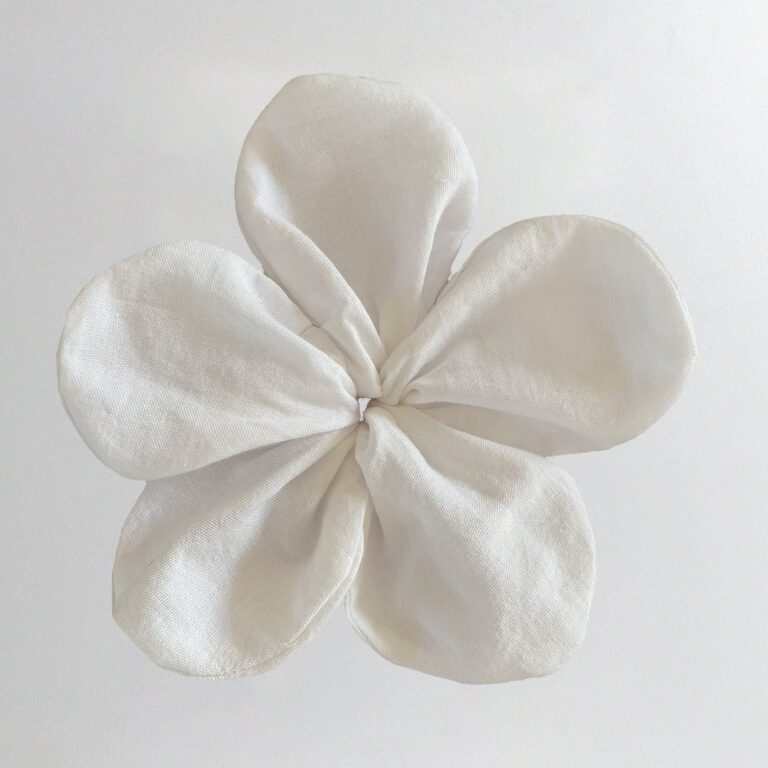 Flower Scrunchie Medium - White