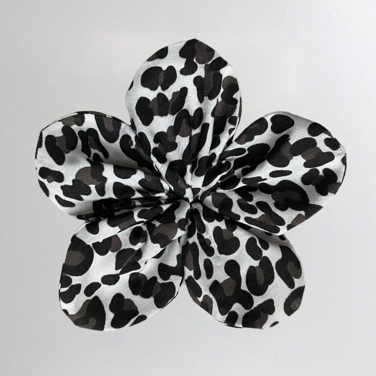 Flower Scrunchie Medium - Animal Print